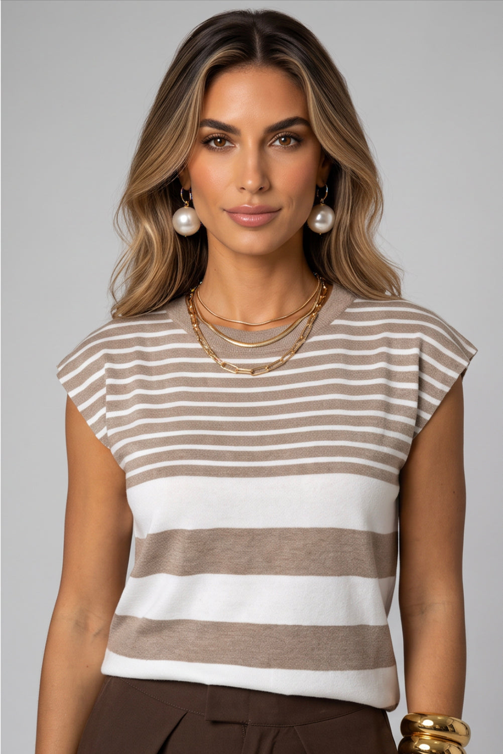COR: BEGE/BRANCO [colmeia-image:71e833d2-170d-4cad-9e71-9993f213f2b0]