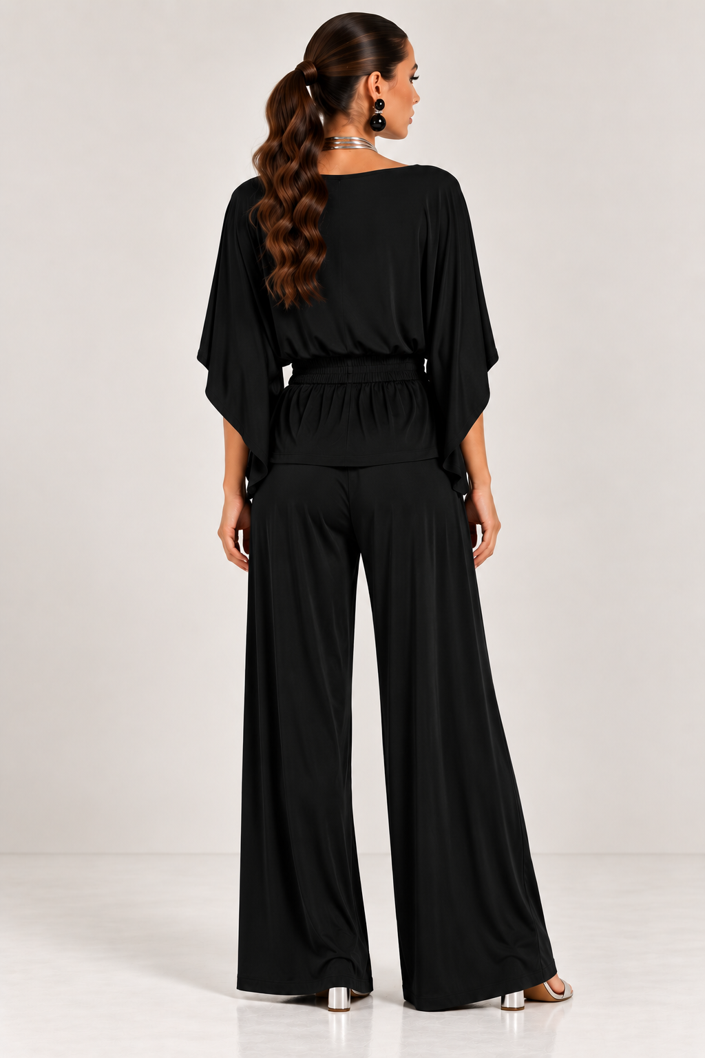 COR: PRETO [colmeia-image:f945922c-f1d0-42c4-b266-44455d528dd9]