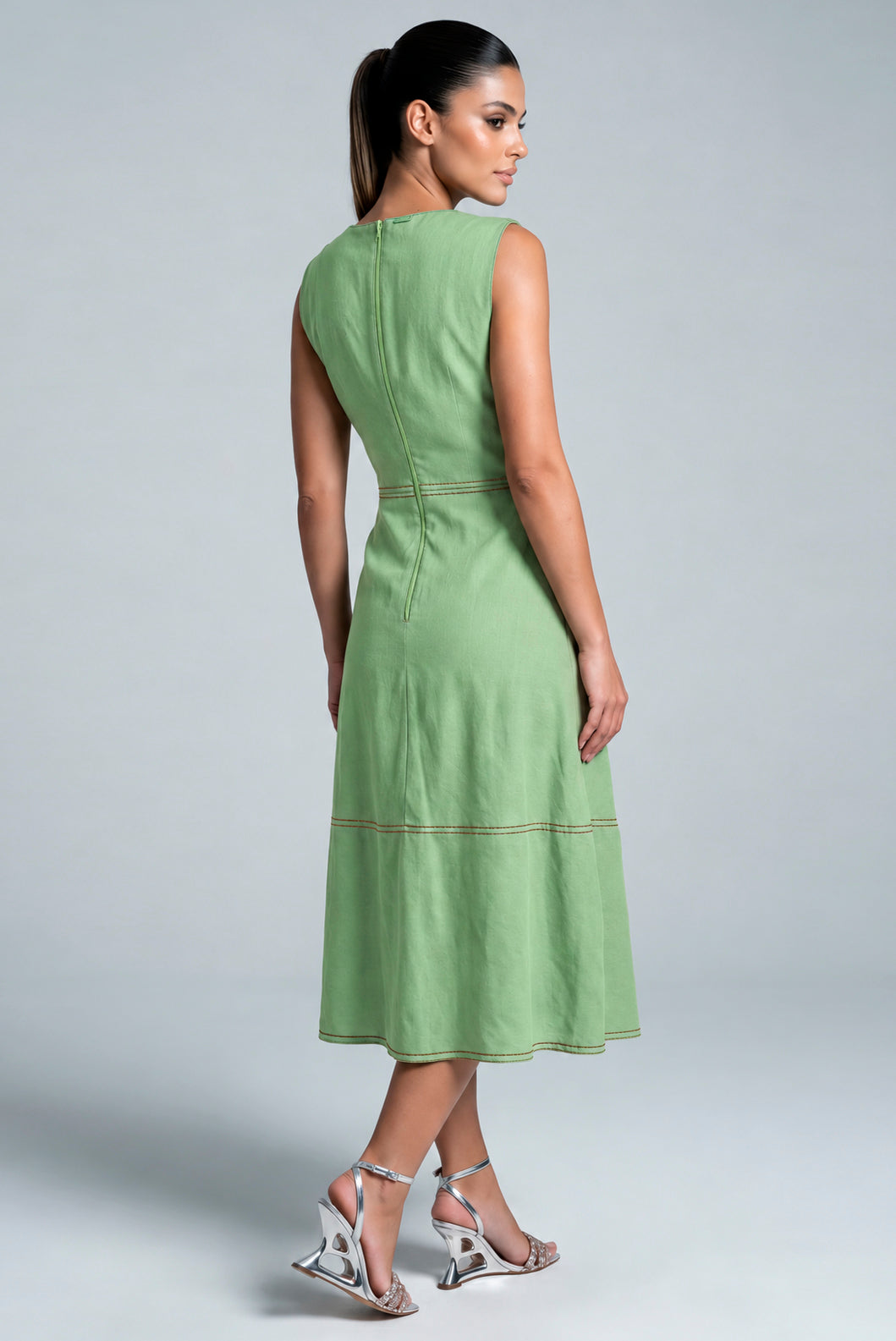 COR: VERDE [colmeia-image:596ec5bc-8b42-4bce-a47f-38c86a0e73c1]