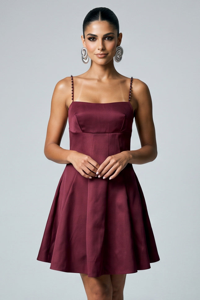 COR: VERMELHO BURGUNDY [colmeia-image:7bc2d810-3f68-4dd3-b85d-f6753a715011]