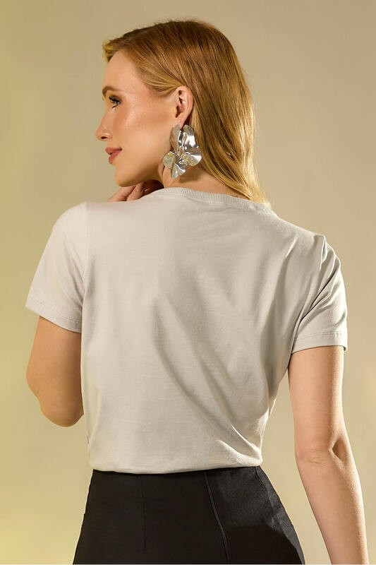 Blusa Tshirt Cinza Folhas