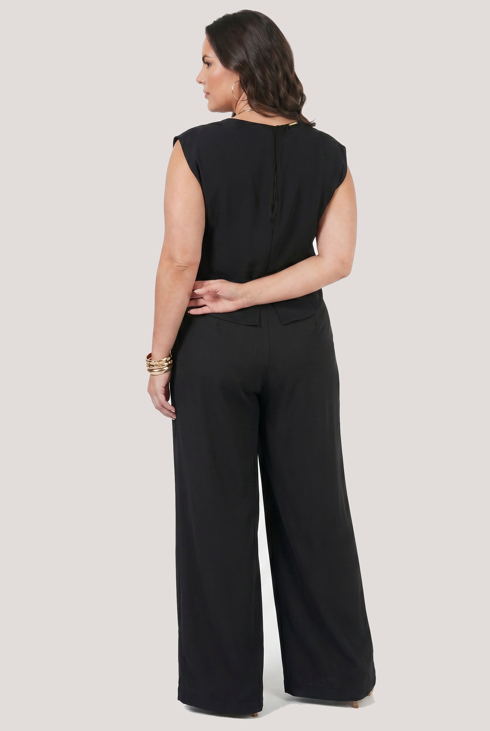 Calca Com Abotoamento Diferenciado