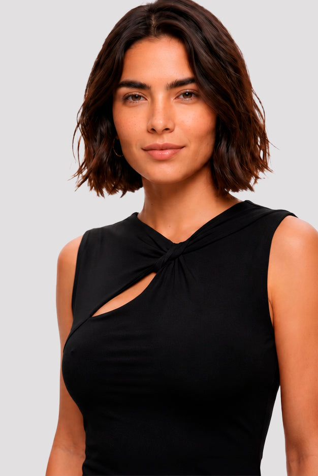 Blusa Regata Com Decote Diferenciado