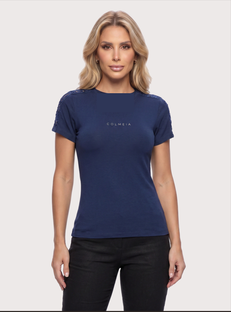 Carregar imagem 1 na visualização da galeria. Blusa Com Aplicacao No Ombro